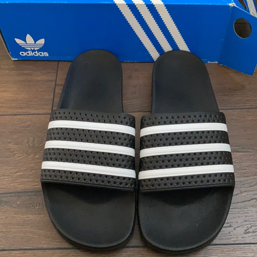 Never Worn Men’s Adilette Adidas Slides